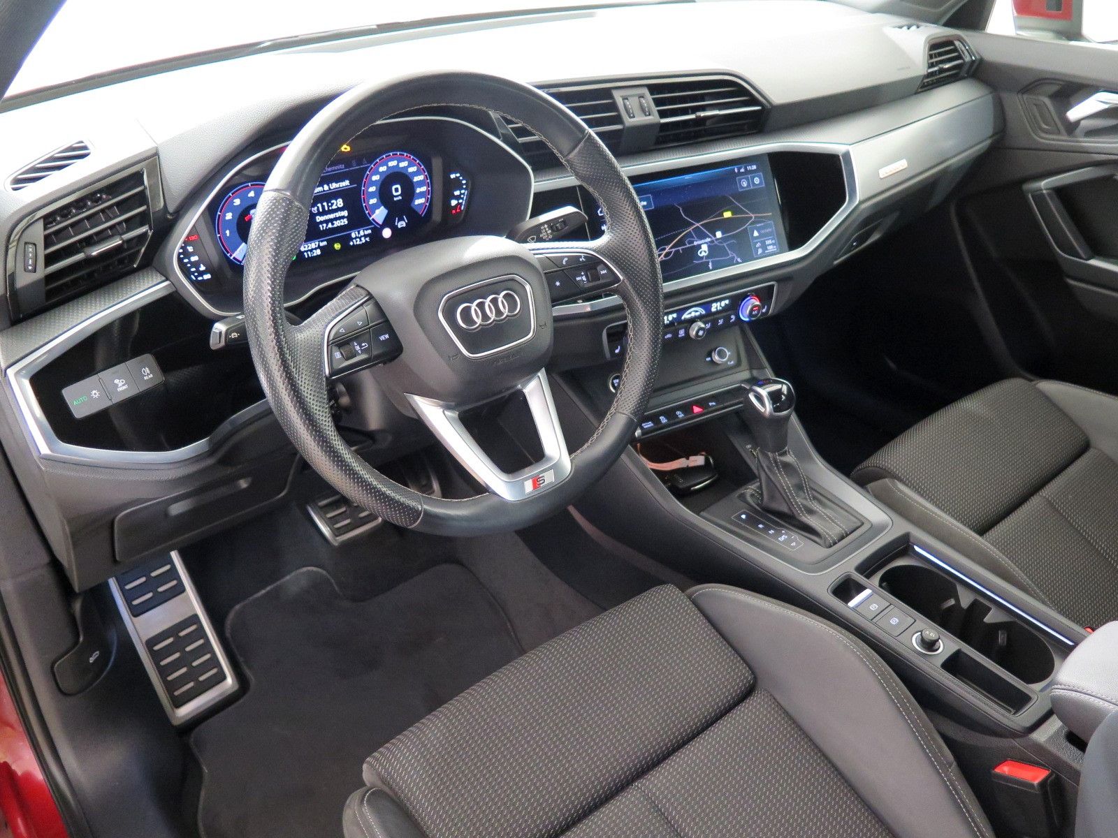 Audi Q3 Sportback 40 TFSI quattro S line - Samsaru's Car Outlet