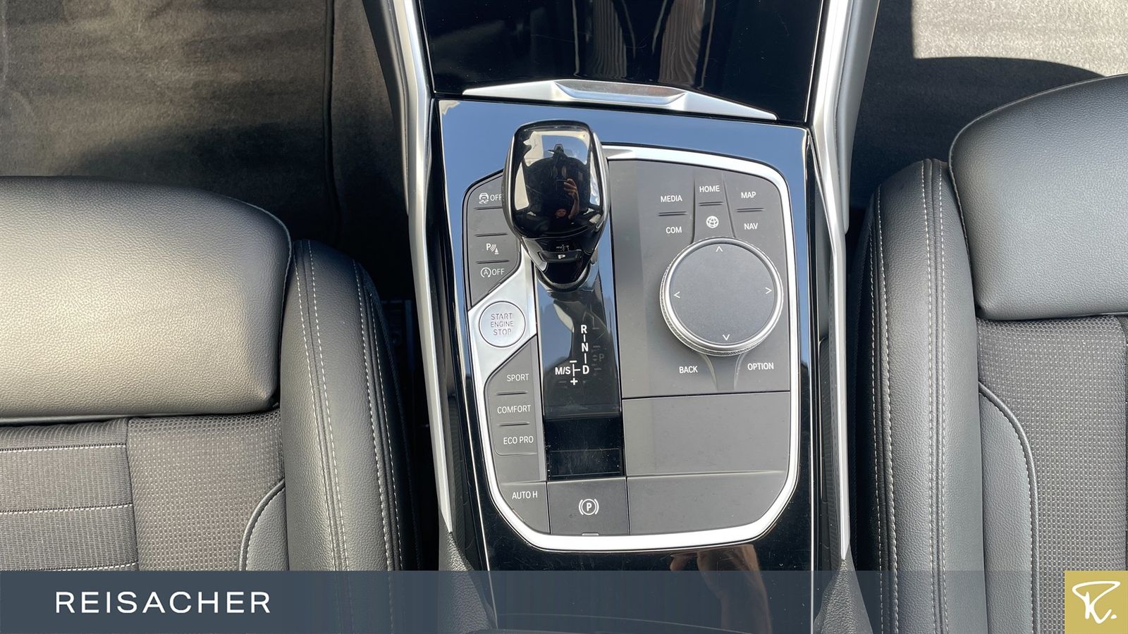 BMW 320i A Lim Sport Line - Samsaru's Car Outlet
