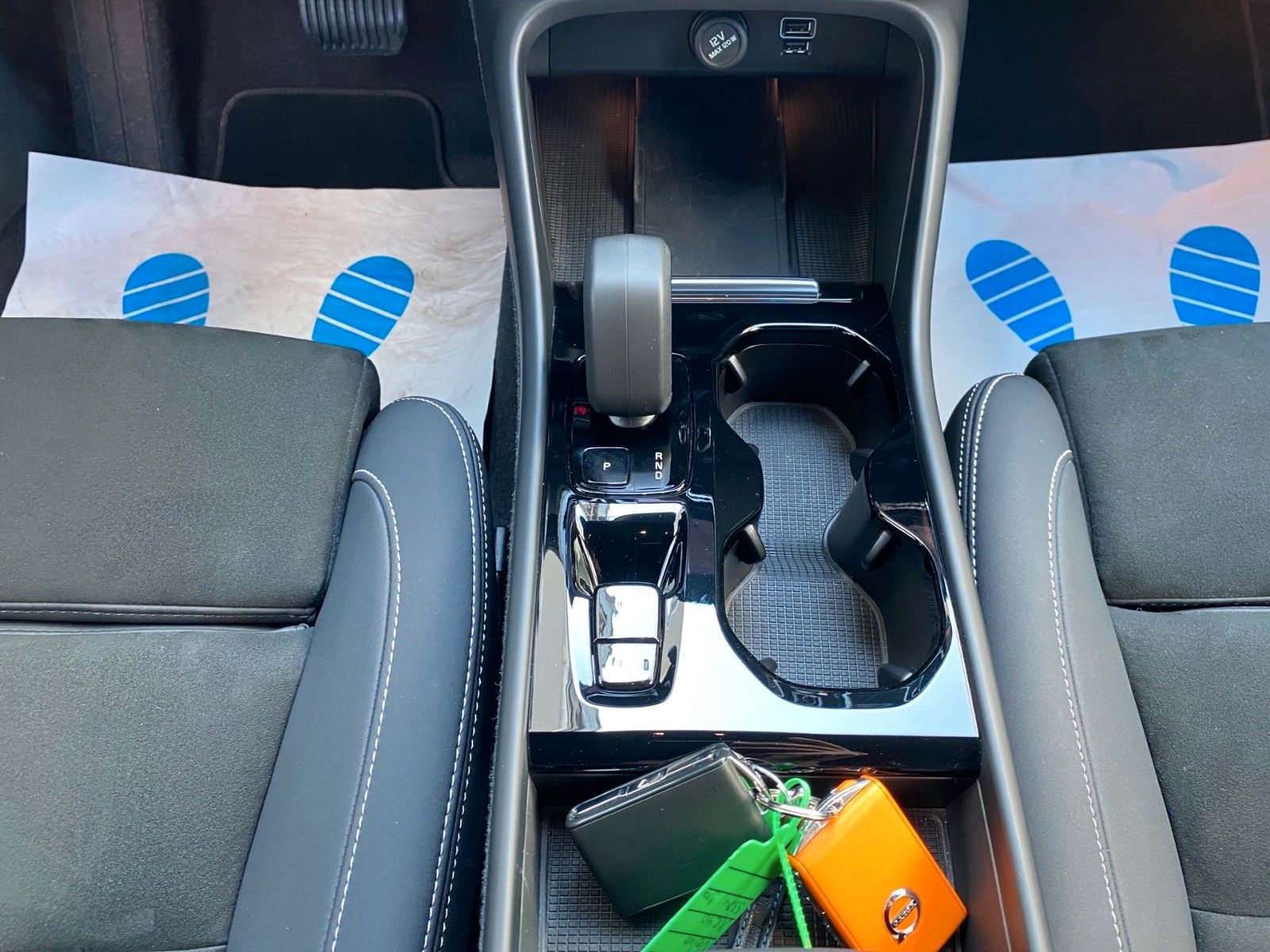 Volvo XC40 Recharge - Samsaru's Car Outlet