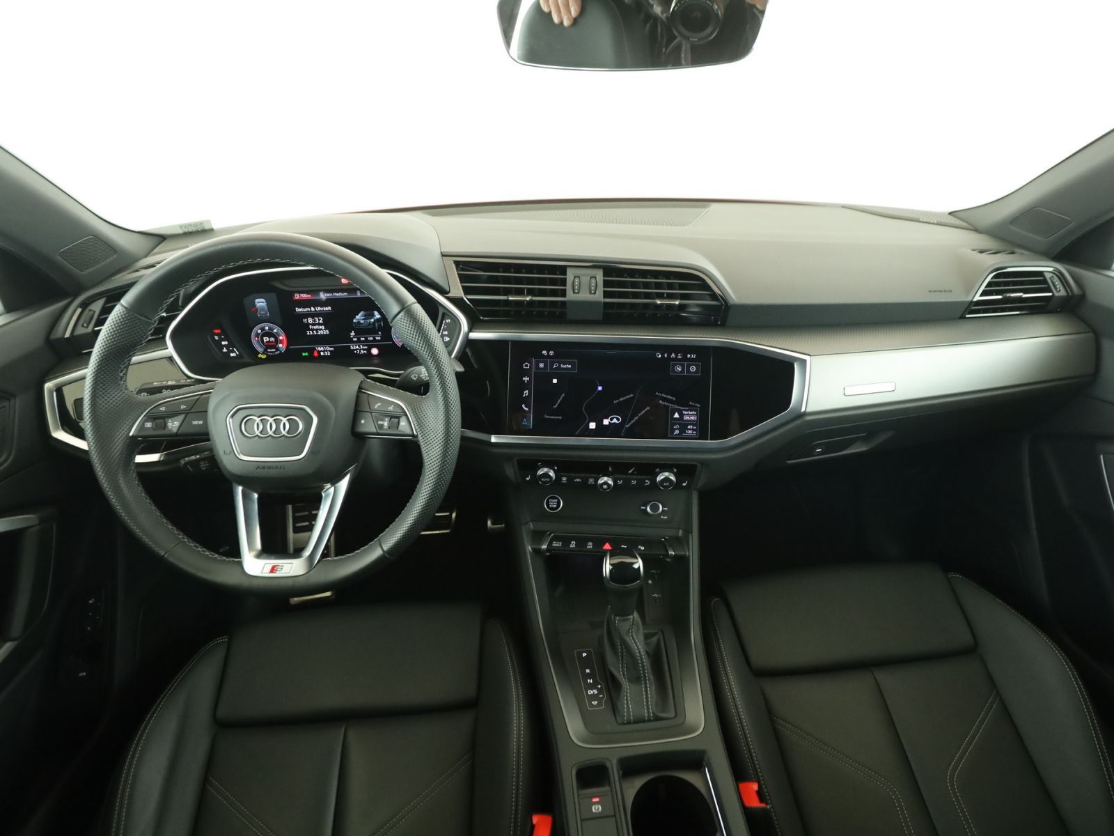 Audi Q3 40 TDI quattro S line M - Samsaru's Car Outlet