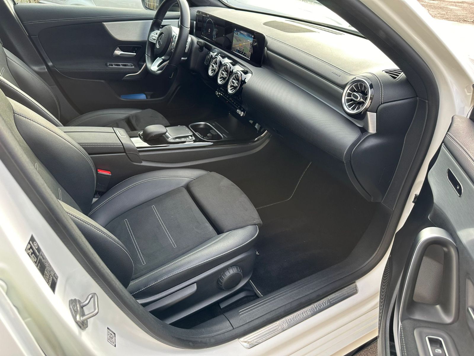 Mercedes-Benz A 250E AMG Edition - Samsaru's Car Outlet