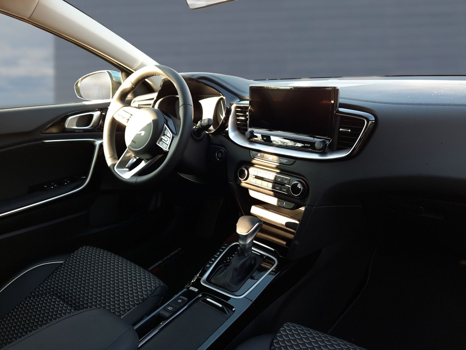 Kia XCeed 1.5 T GDI DCT Edition - Samsaru's Car Outlet