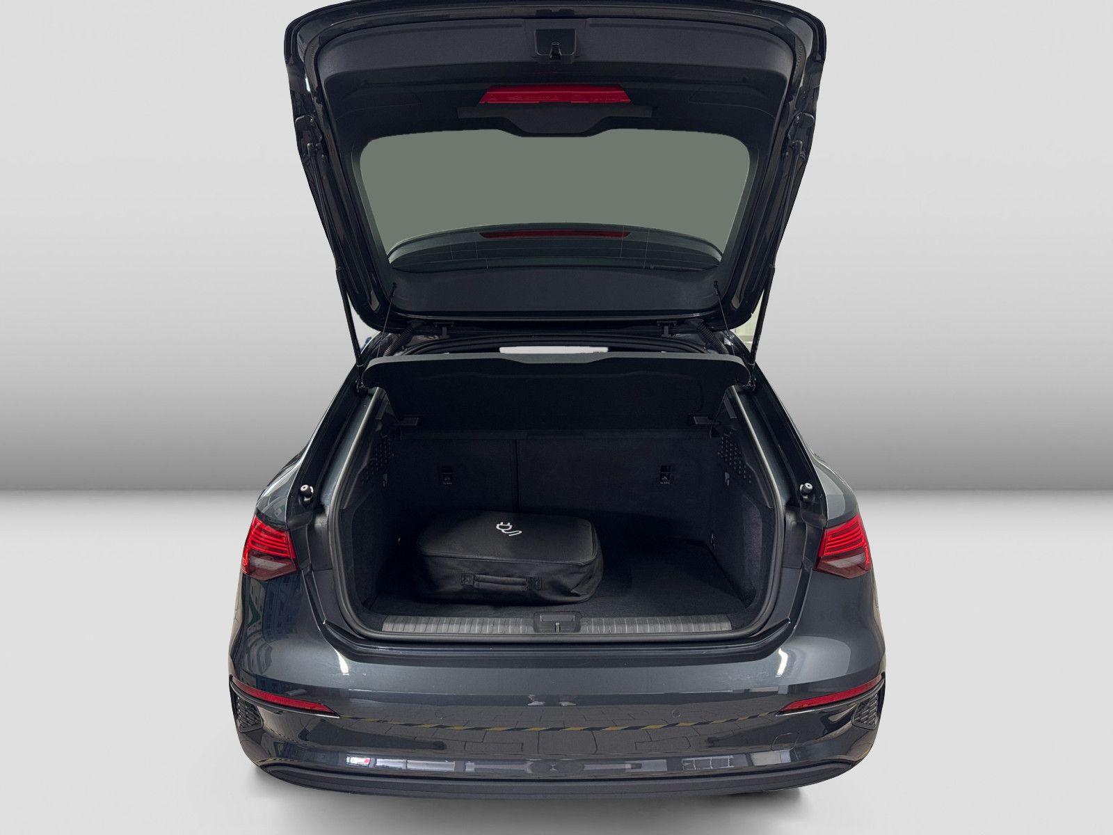 Audi A3 Sportback 40 TFSIe Virtual CAM Navi Sitzh LED