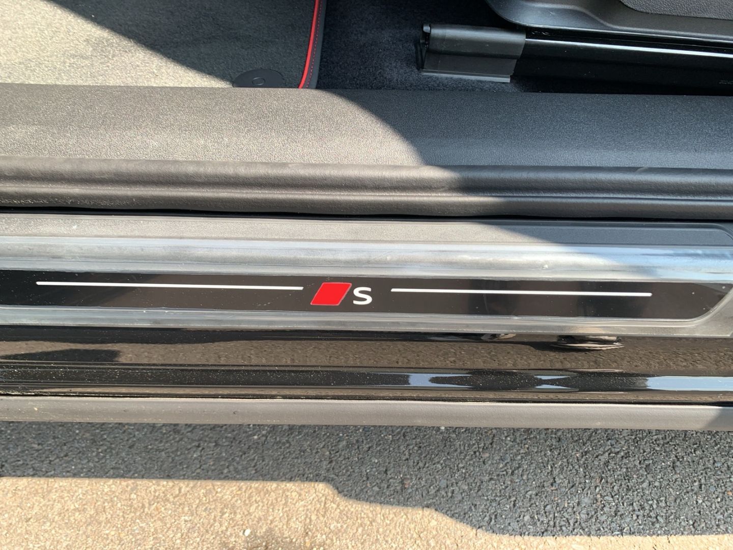 Audi Q5 TFSI quattro Stronic+edition one - Samsaru's Car Outlet