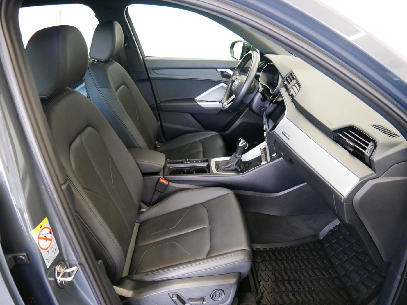 Audi Q3 35 TDI quattro advanced - Samsaru's Car Outlet