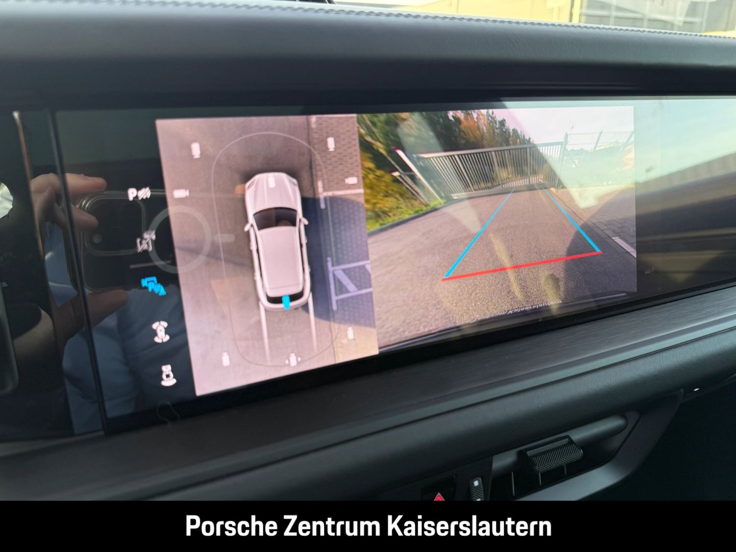 Porsche Cayenne E-Hybrid Black Edition HA-Lenkung 21-Zol