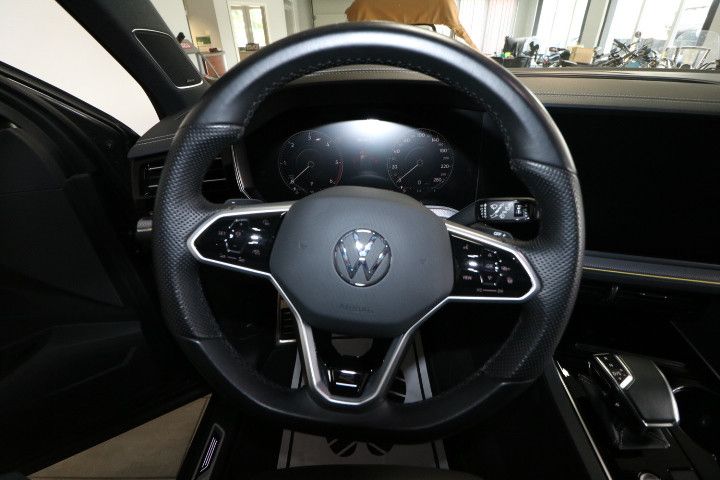 Volkswagen Touareg 3.0 TDI R-Line Black Style Matrix DYNAUD