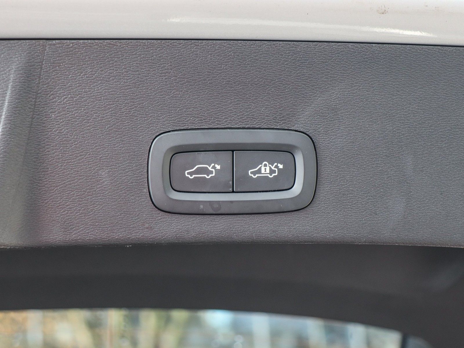 Volvo XC40 B3 (B) Core #AHK/Sitzh./PDC/RFK/Automatik/N