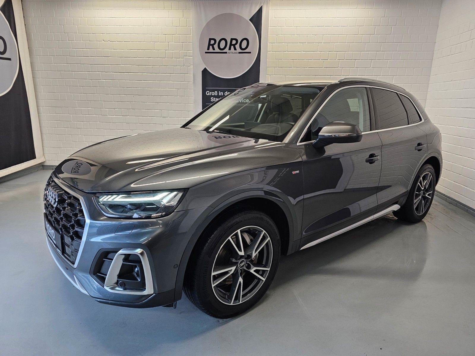 Audi Q5 40 TDI quattro S line + Head-Up/ACC/CarPlay