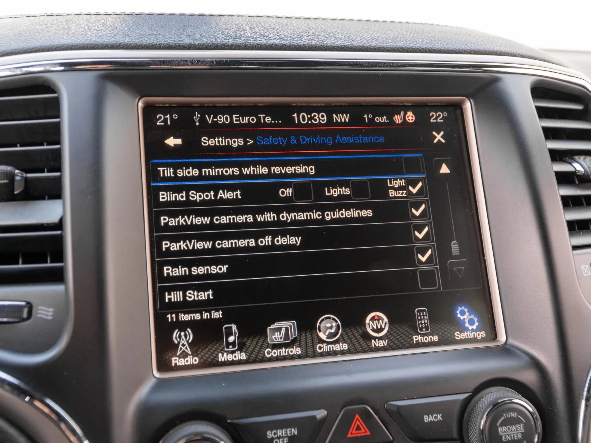 Jeep Grand Cherokee 3.0 Diesel 250 CP Negru - Samsaru's Car Outlet