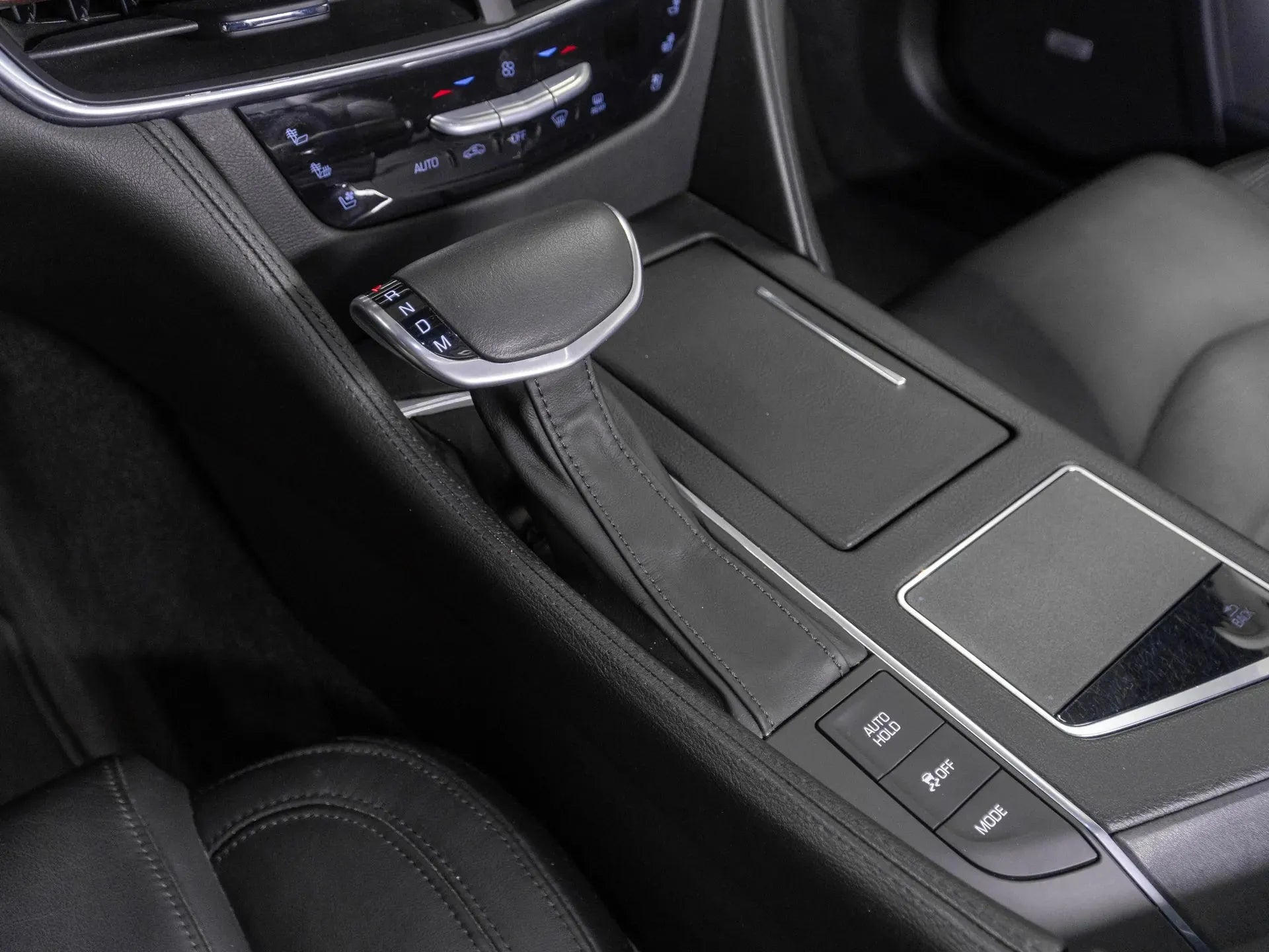 Cadillac CT6 Luxury 3.0 TT AWD Automatic - Samsaru's Car Outlet