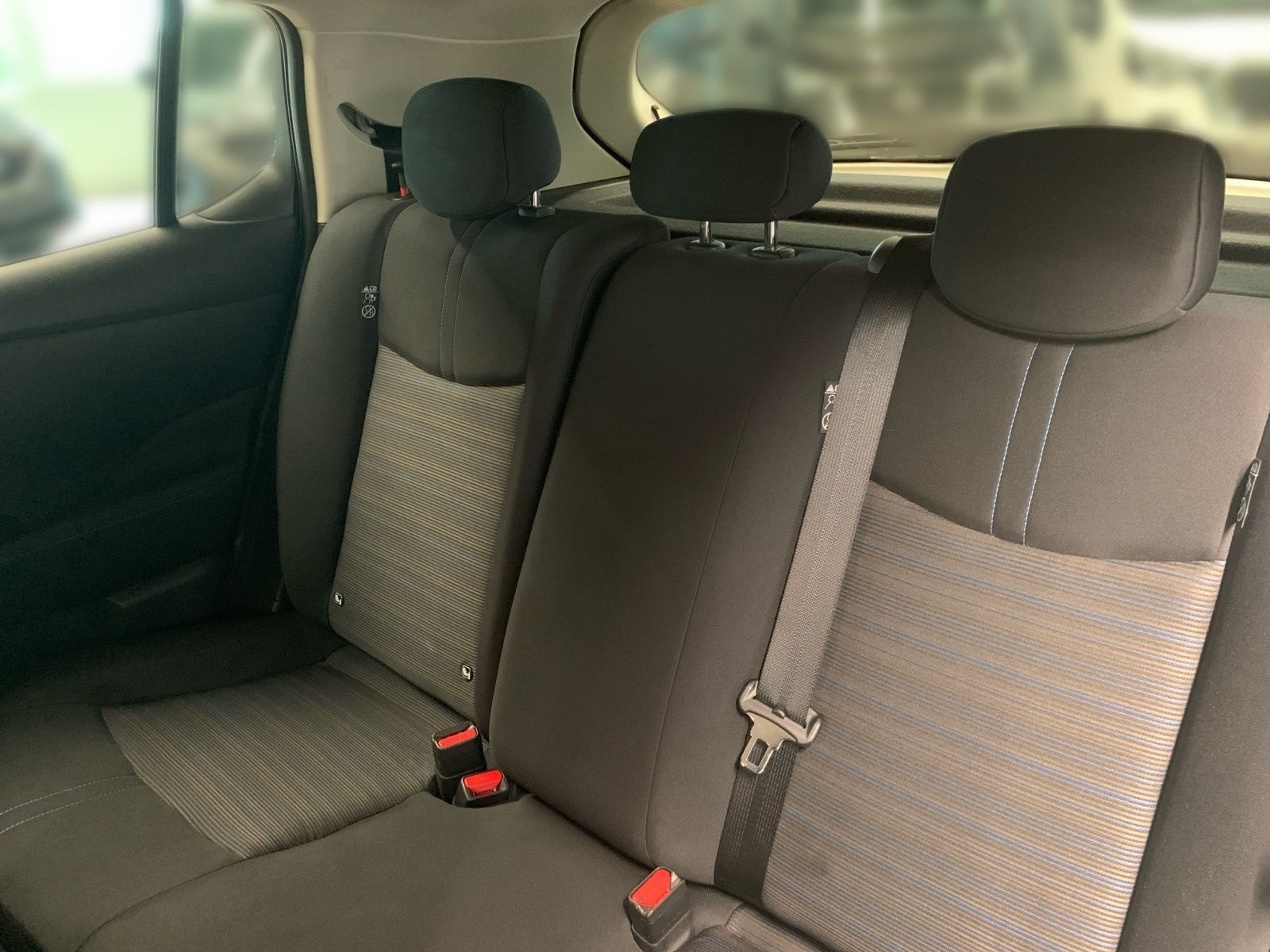 Nissan Leaf e+ N-Connecta 62 kWh - Samsaru's Car Outlet