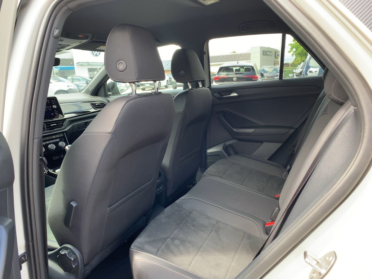 Volkswagen T-Roc Style 2.0 TDI BLACK - Samsaru's Car Outlet