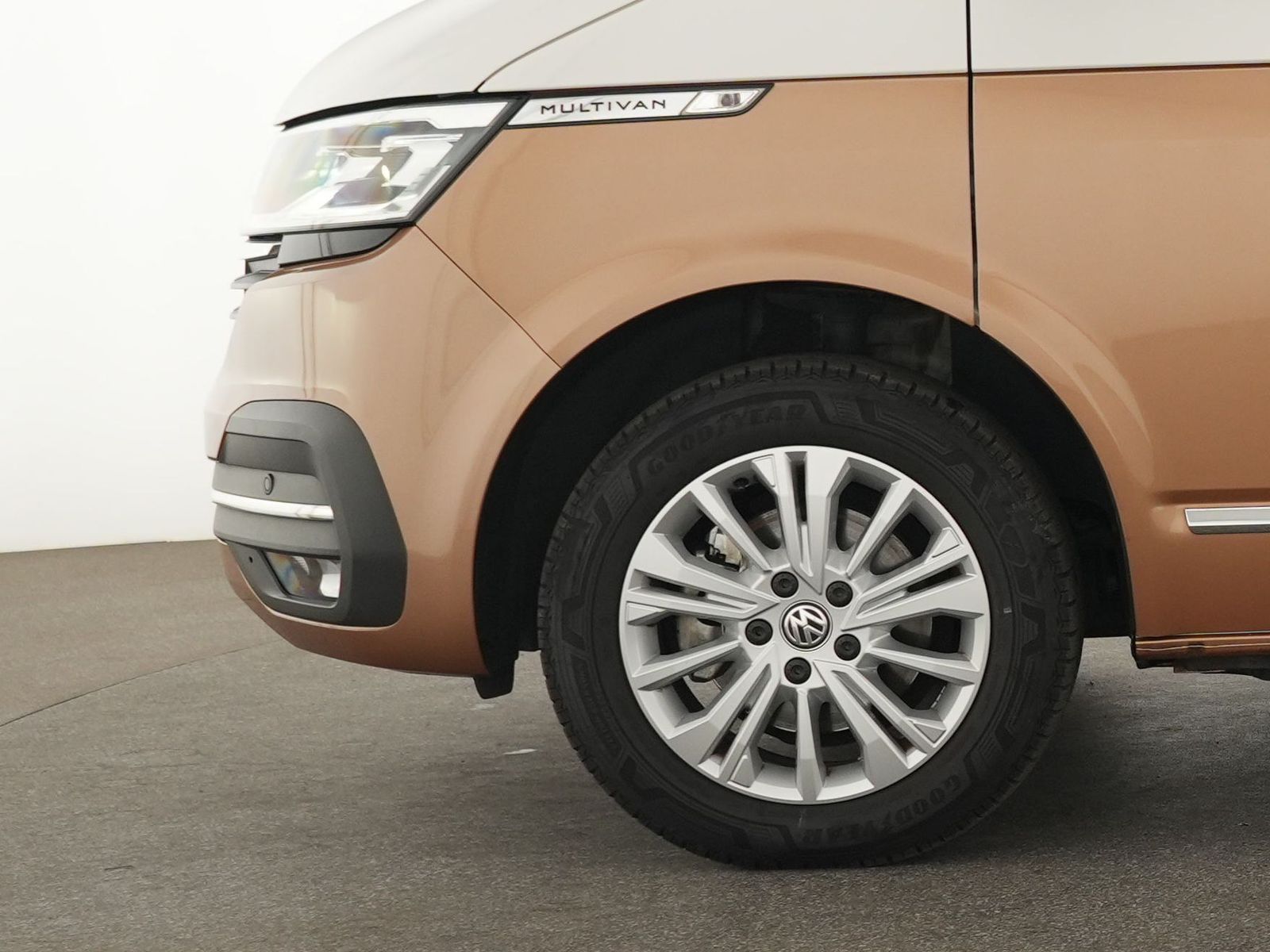 Volkswagen T6.1 Multivan 4Motion Navi|ACC|Kamera|LightAssis