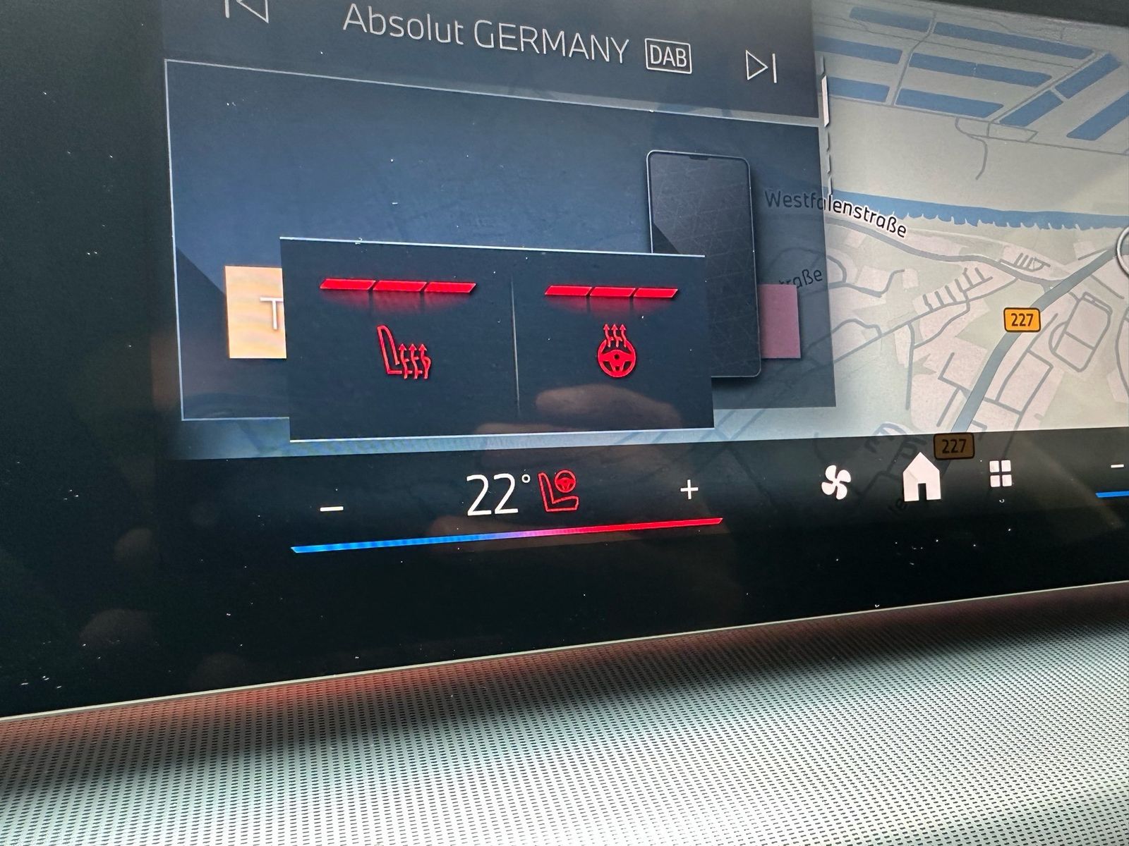 BMW X1 xDrive20d xLine || AHK DrivingAssProf 360°