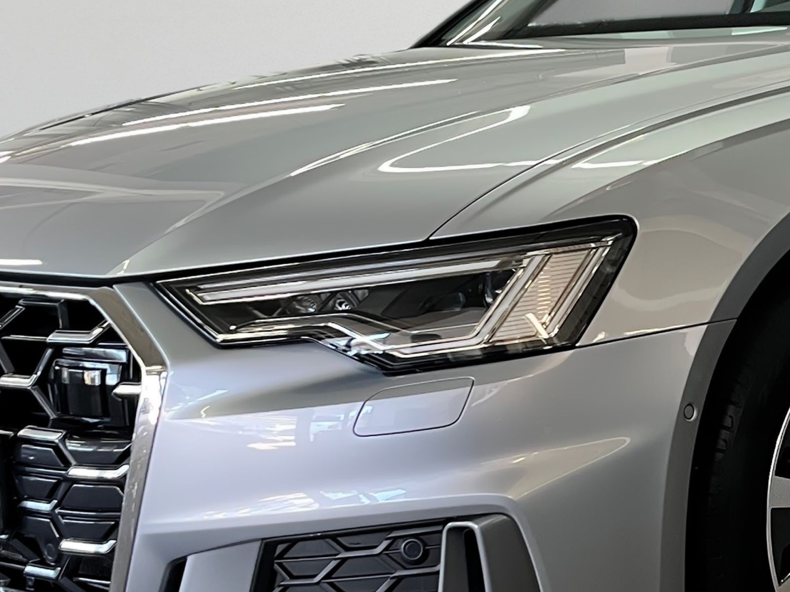 Audi A6 Avant 45 TDI quattro s-lineBusiPaket AHK RFK