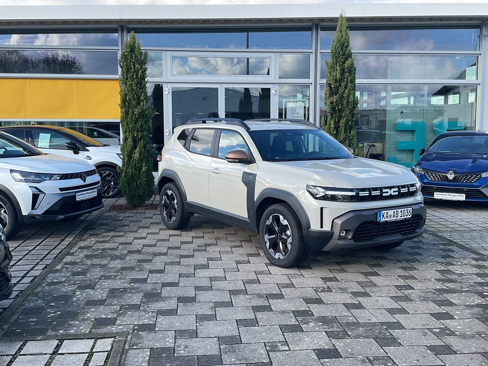 Dacia Duster Dacia Extreme HYBRID 140 - Samsaru's Car Outlet