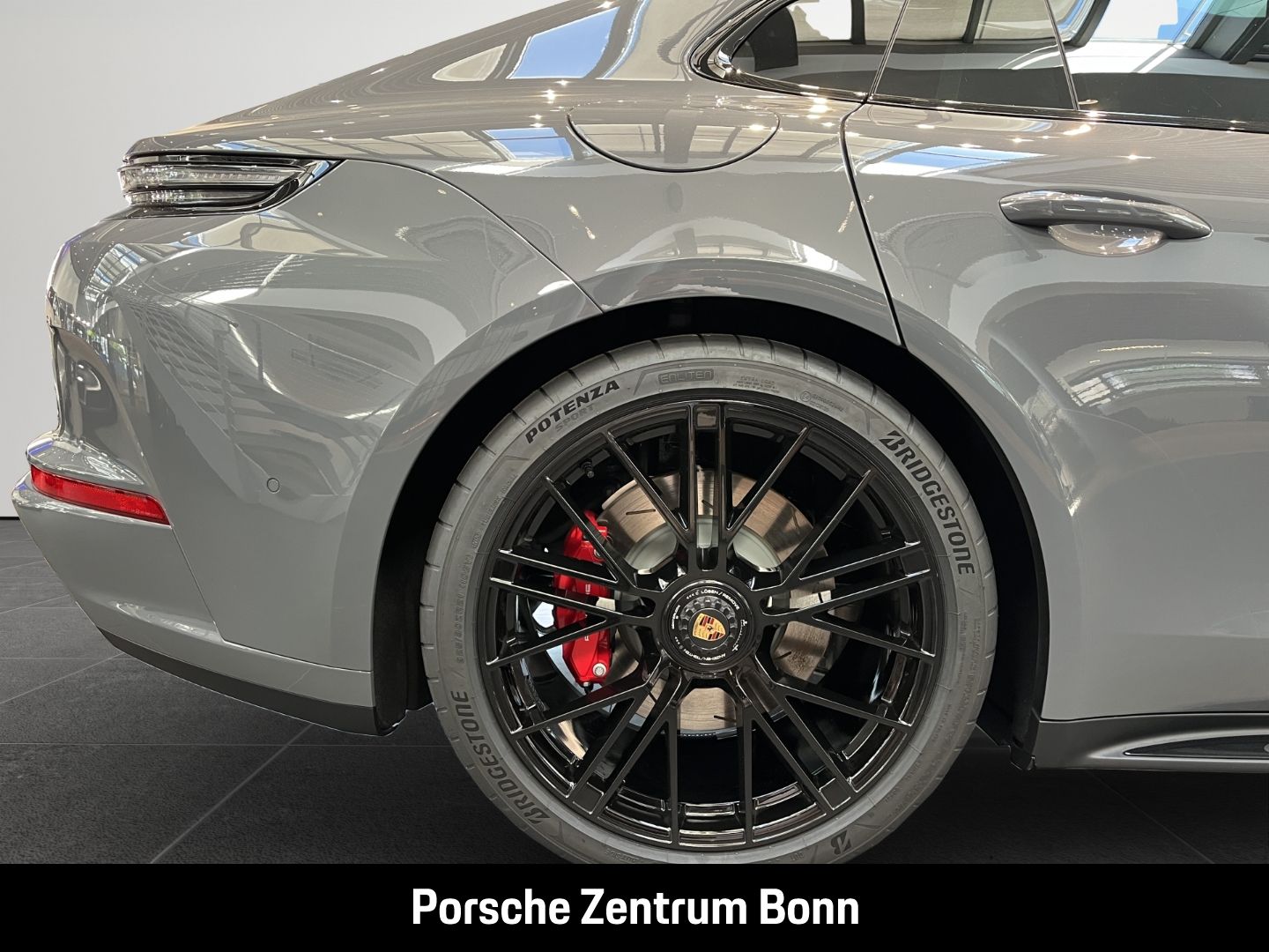 Porsche Panamera GTS BOSE Sport Chrono Sportabgasanlage