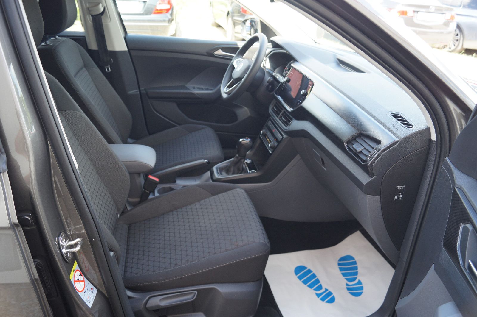 Volkswagen T-Cross Life DSG - Samsaru's Car Outlet