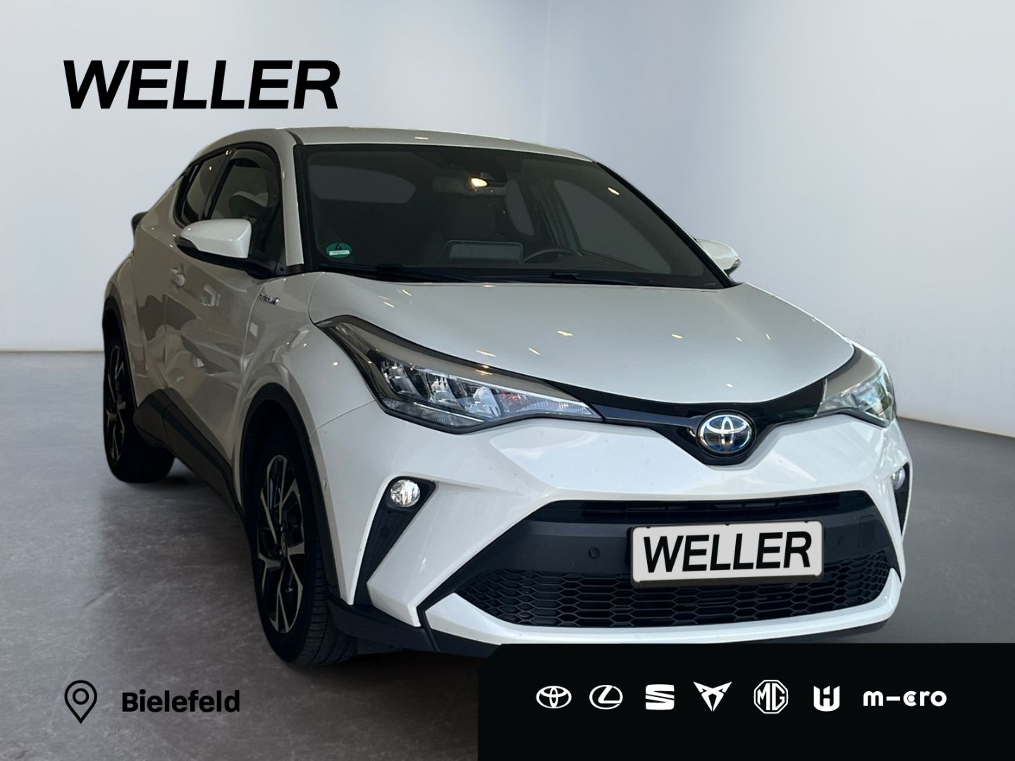 Toyota C-HR 2.0 Hybrid Team - Samsaru's Car Outlet