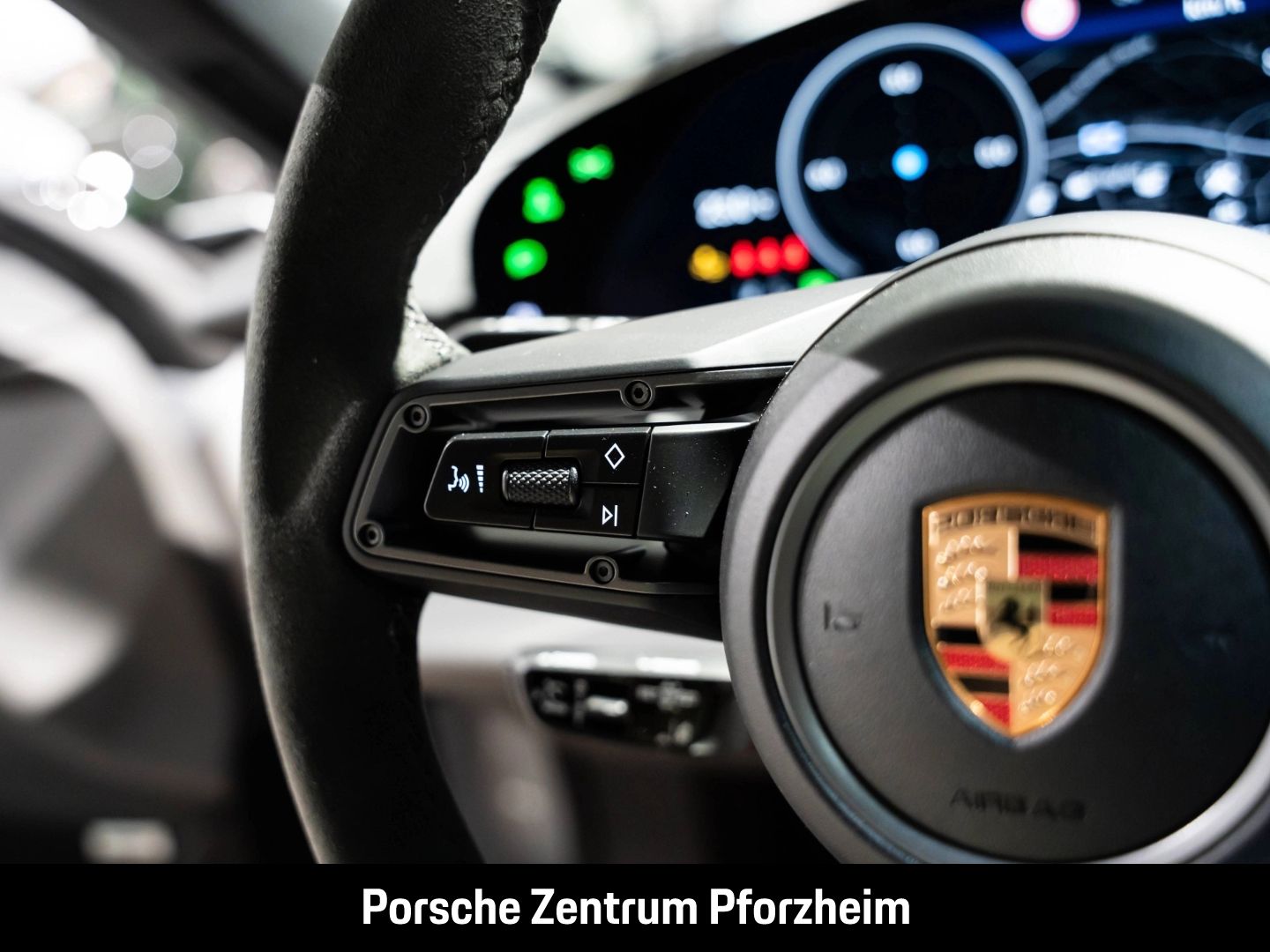 Porsche Taycan BOSE LED-Matrix Panoramadach Luftfederung