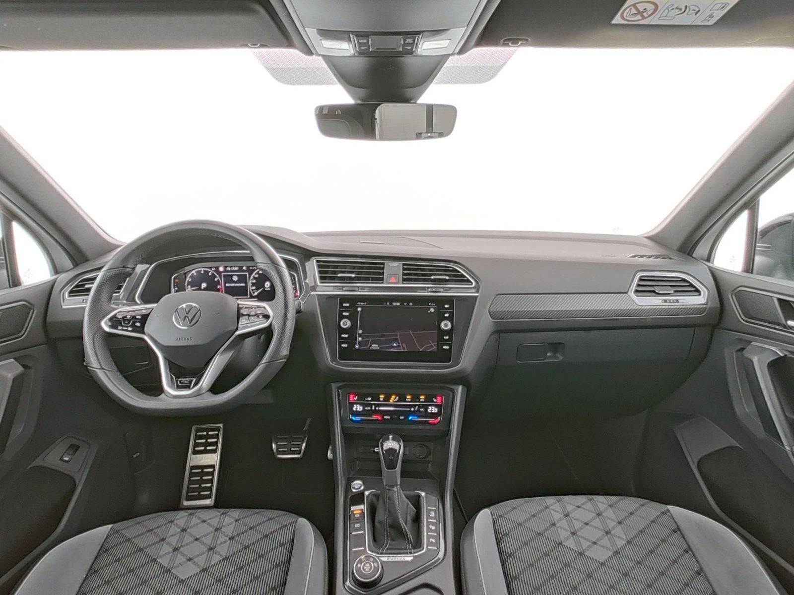 Volkswagen Tiguan R-Line 4Motion Kamera|Navi|AHK|CarPlay|AC