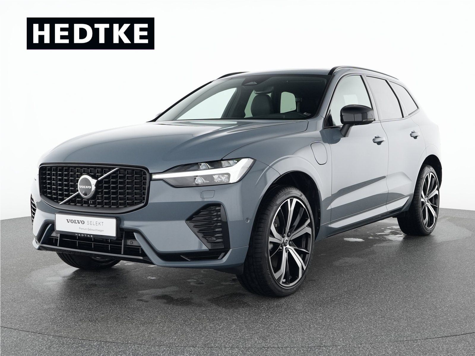 Volvo XC60 T6 Recharge AWD Plus Dark 21"+AHK+360°+H&K