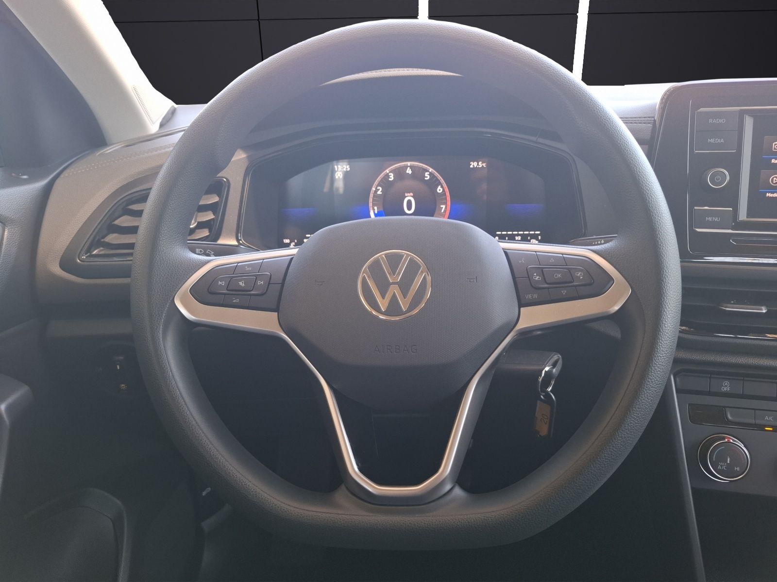Volkswagen T-Roc TSI - Samsaru's Car Outlet
