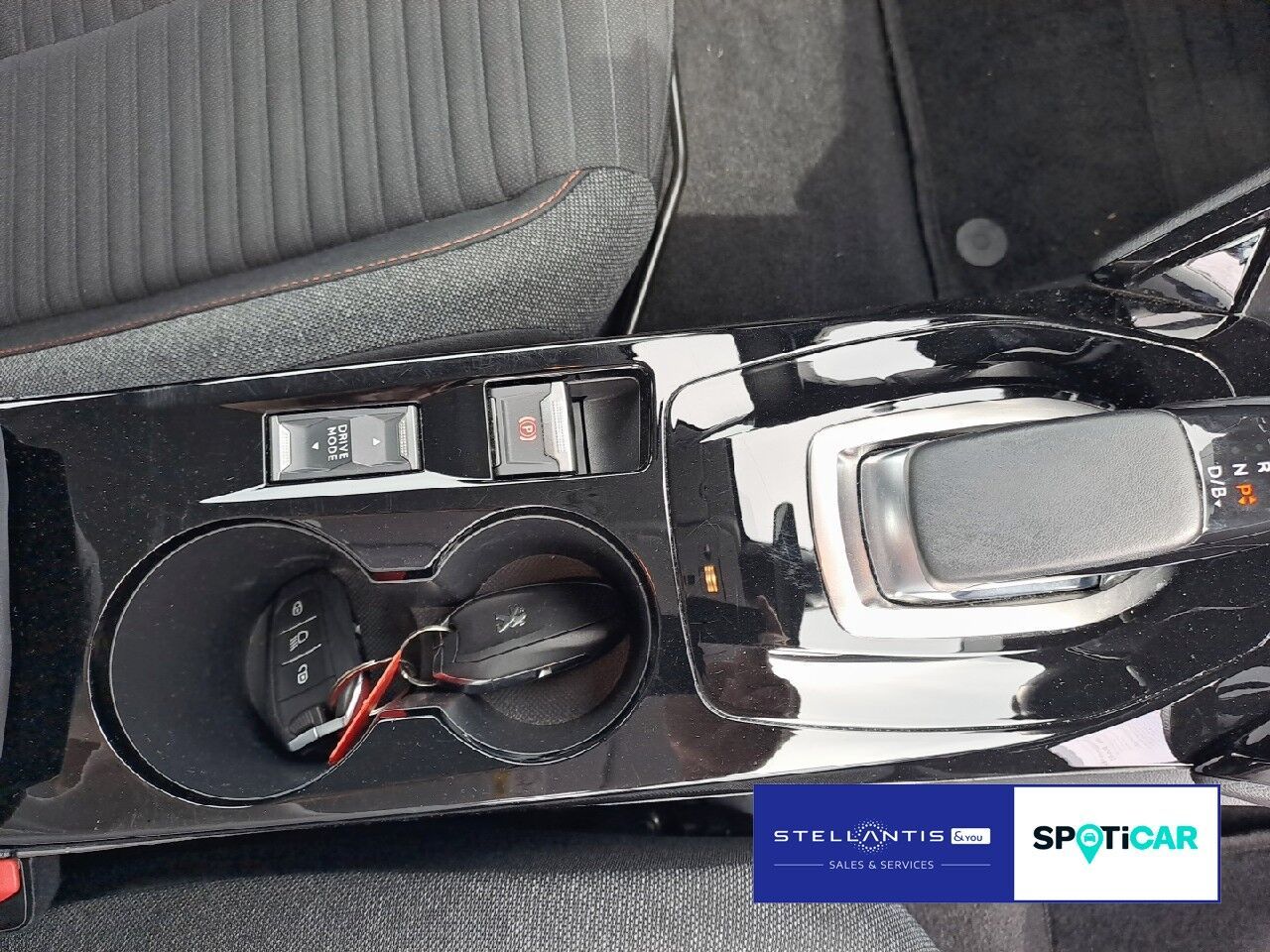Peugeot 208 (e-) 136 Active Pack - Samsaru's Car Outlet