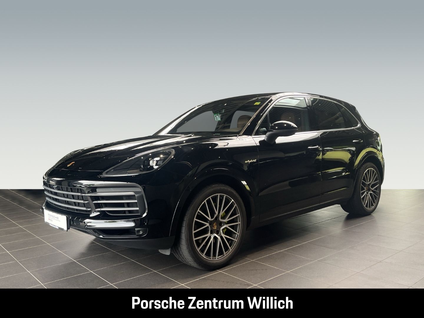Porsche Cayenne E-Hybrid Clubleder Luftfederung 21-Zoll