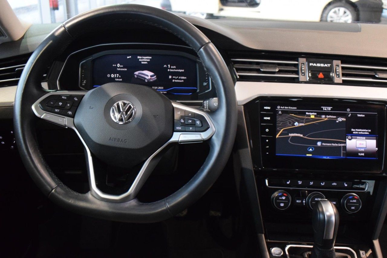 Volkswagen Passat Variant Business 1.6 TDI DSG - Samsaru's Car Outlet