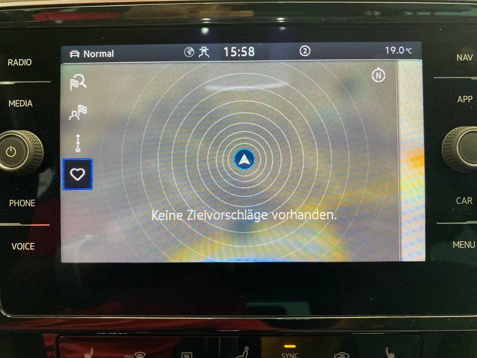 Volkswagen Passat Variant 1.5 TSI Elegance R-Line - Samsaru's Car Outlet