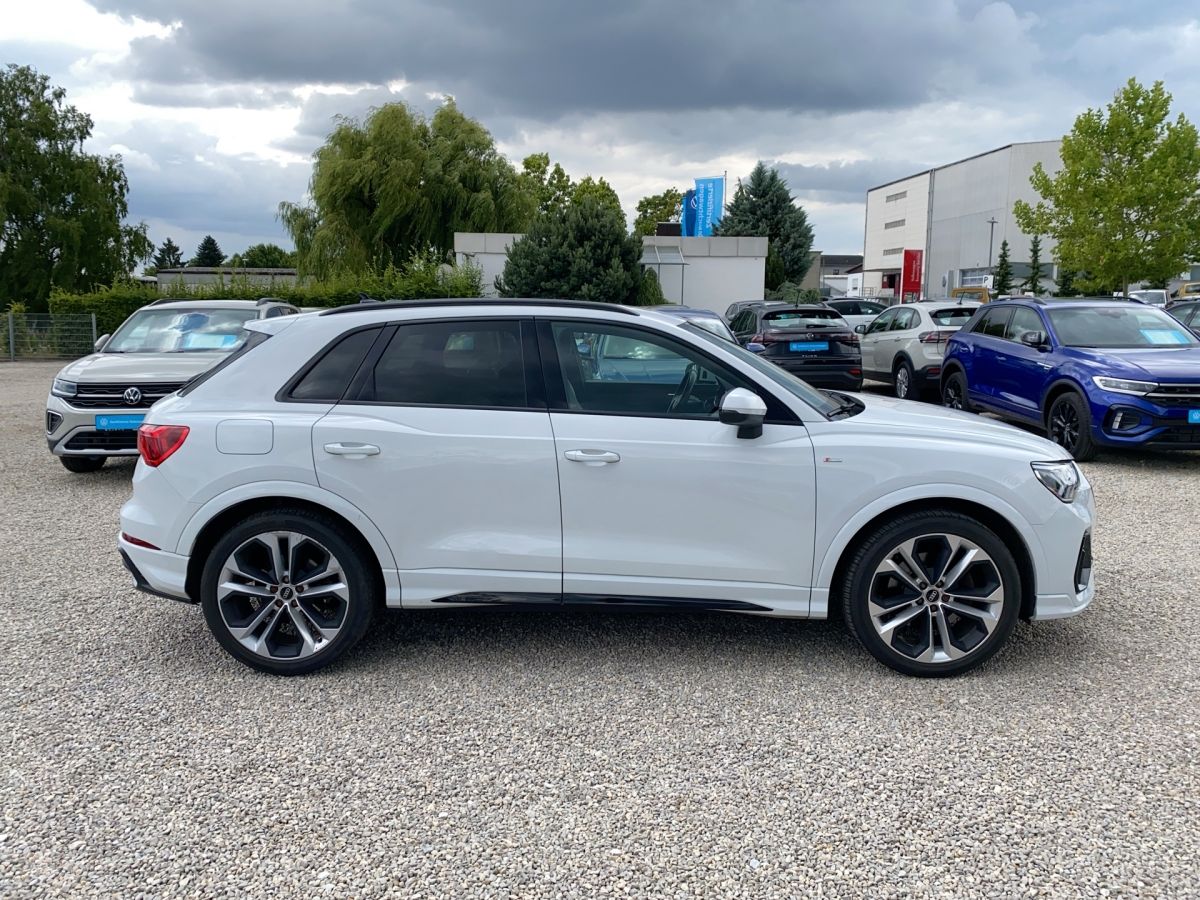 Audi Q3 S-line 45 TFSi qu. - Samsaru's Car Outlet