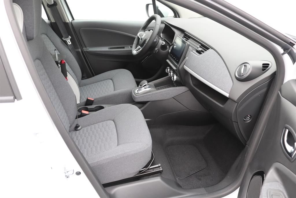 Renault ZOE Experience Z.E. 50 - Samsaru's Car Outlet