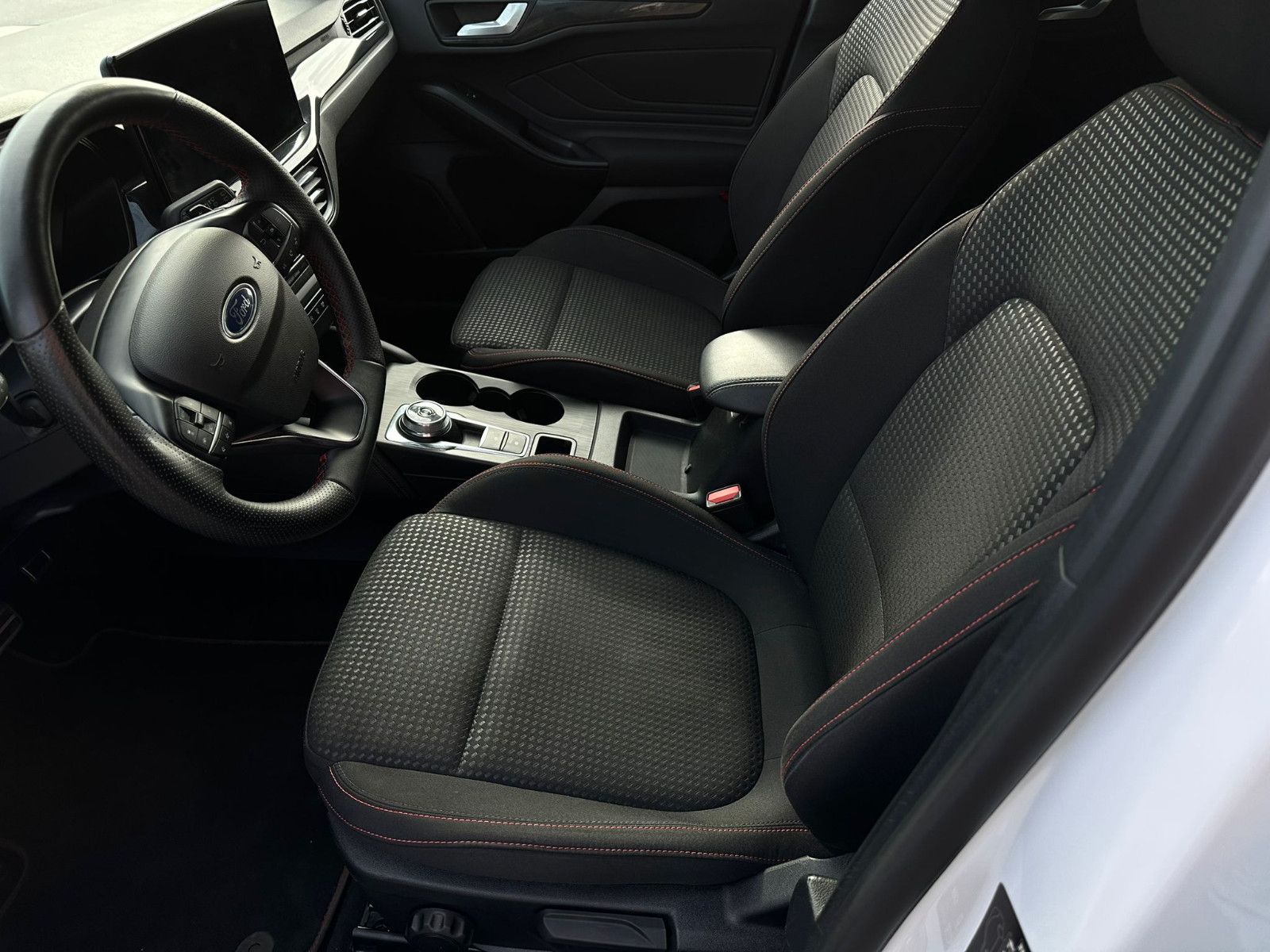 Ford Focus 1.5 Turnier ST-Line X LED ACC NAV KAM AHK