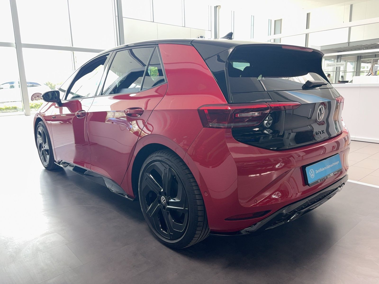 Volkswagen ID.3 GTX AHK/W-Pumpe/CarPlay/Kamera/Matrix/360