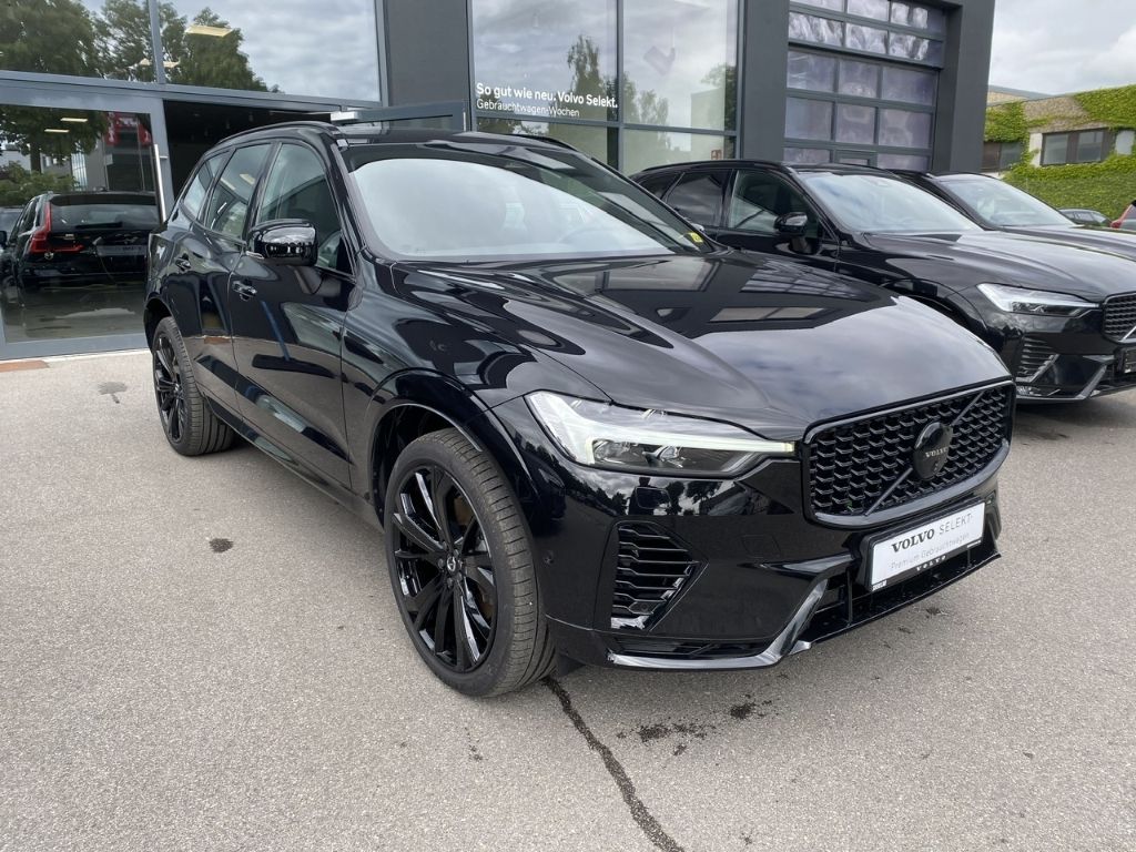 Volvo XC60 Ultra Black Edition Recharge Plug-In Hybrid