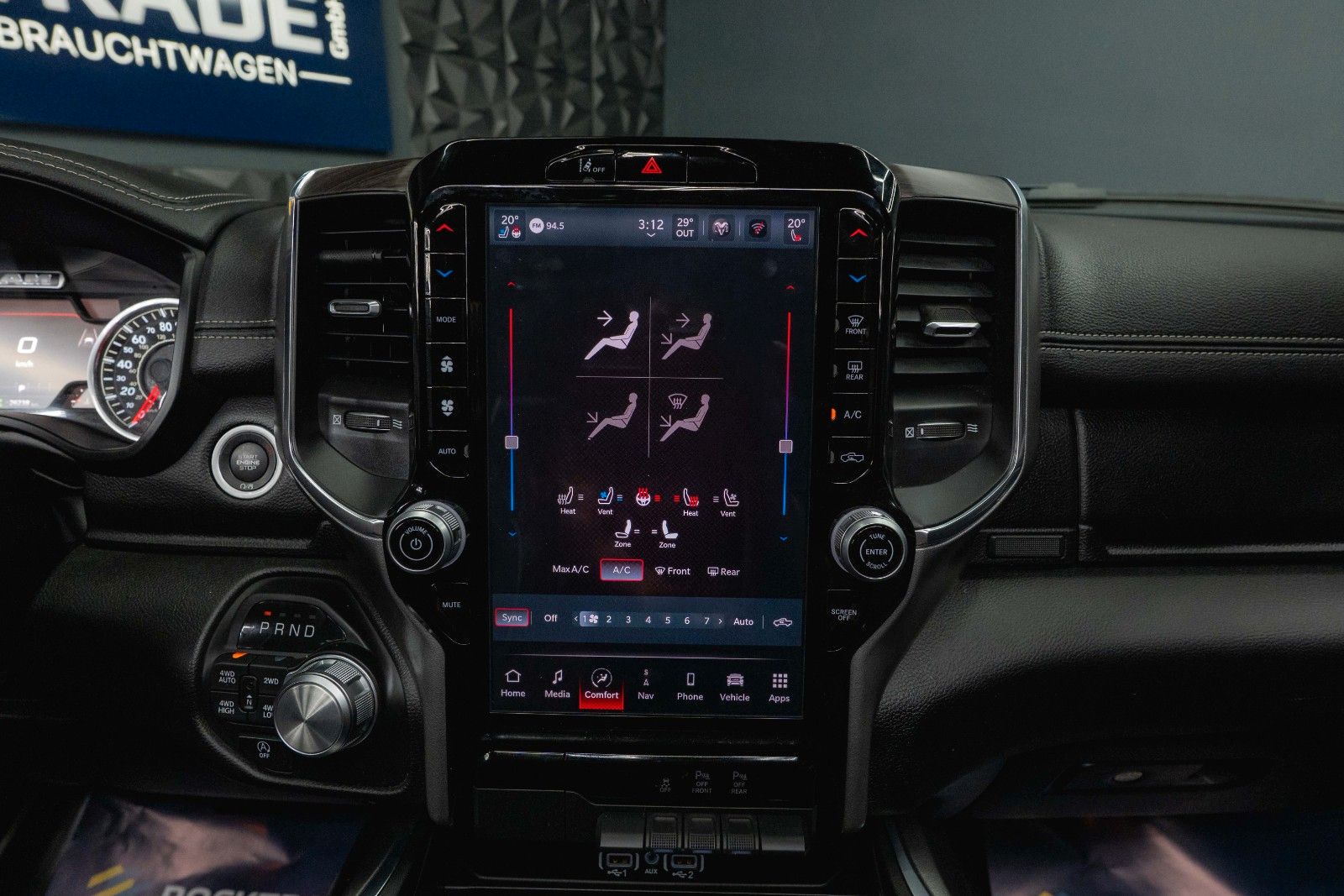 Dodge RAM 3.0 MY 25 TWIN TURBO LARAMIE Night Pano ACC