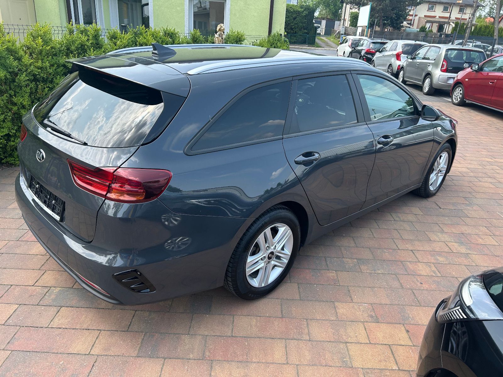 Kia Ceed - Samsaru's Car Outlet