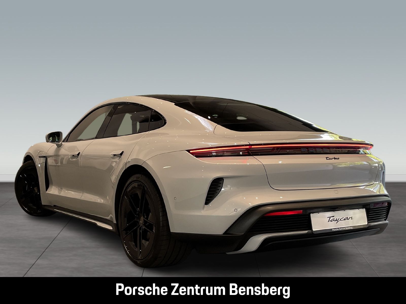 Porsche Taycan Turbo