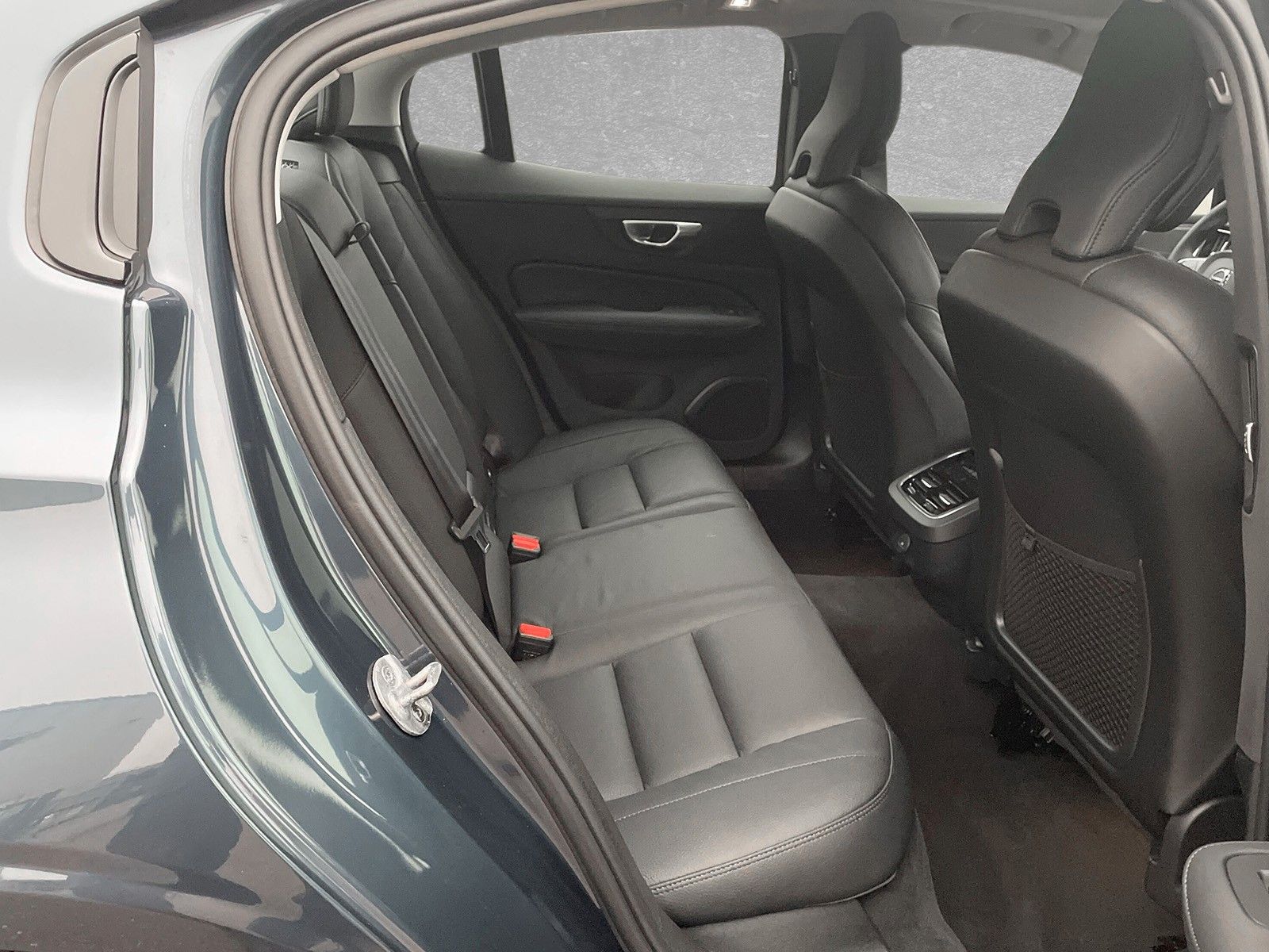Volvo S60 B5 AWD Mild-Hybrid Ultimate Dark ACC BLIS SD
