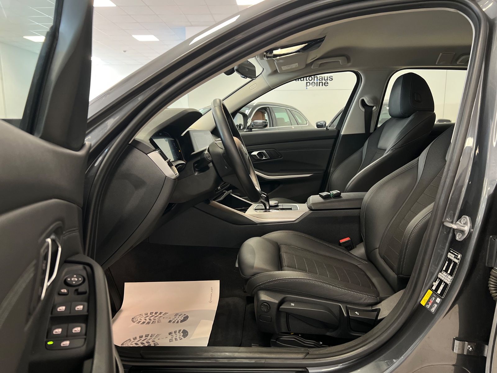 BMW 320e Advantage Aut - Samsaru's Car Outlet