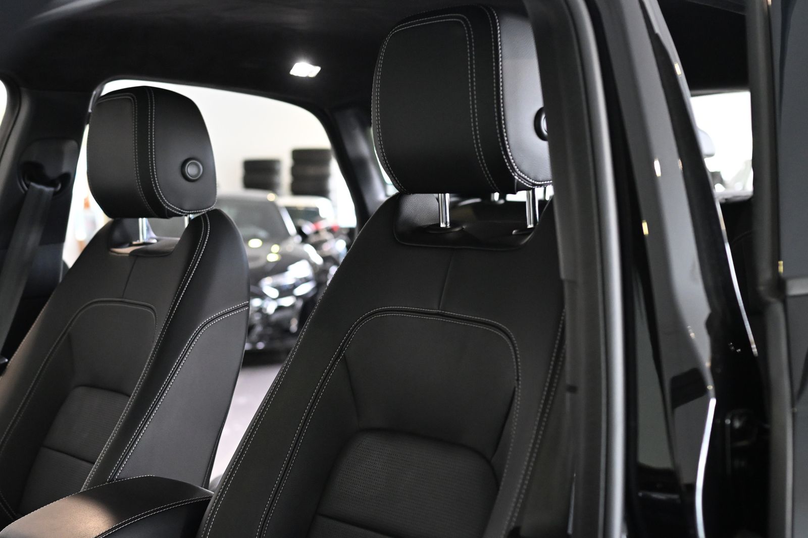 Jaguar E-PACE D163 R-Dynamic SE AWD Leder ACC 19"