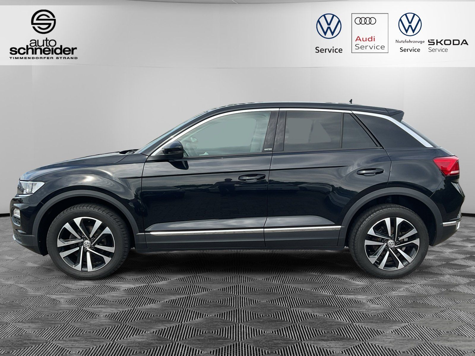 Volkswagen T-Roc 1.5 TSI United - Samsaru's Car Outlet