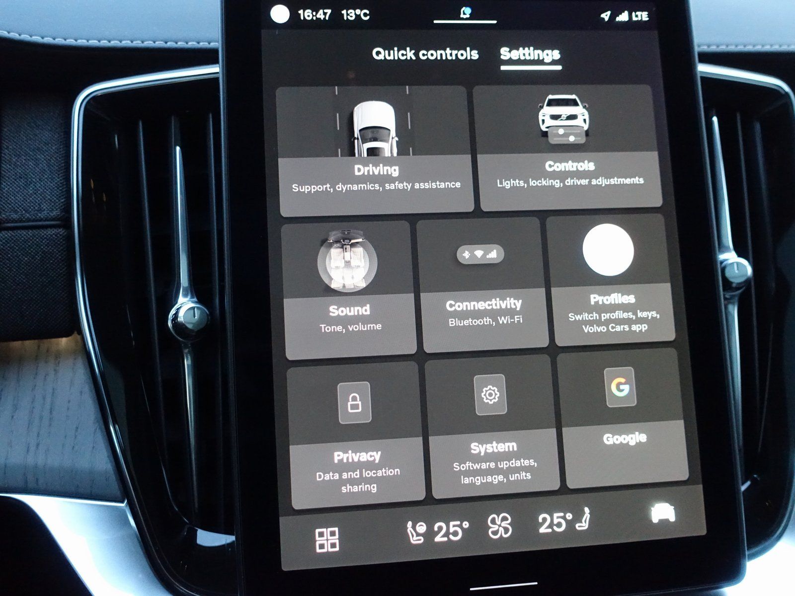 Volvo XC90 Plus, T8 AWD Plug-in Hybrid/AHK/FourC/Pano