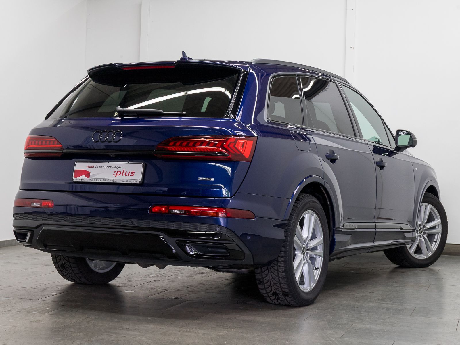 Audi Q7 55 TFSIe Q S LINE PANO BuOadv MASSAGE LM21