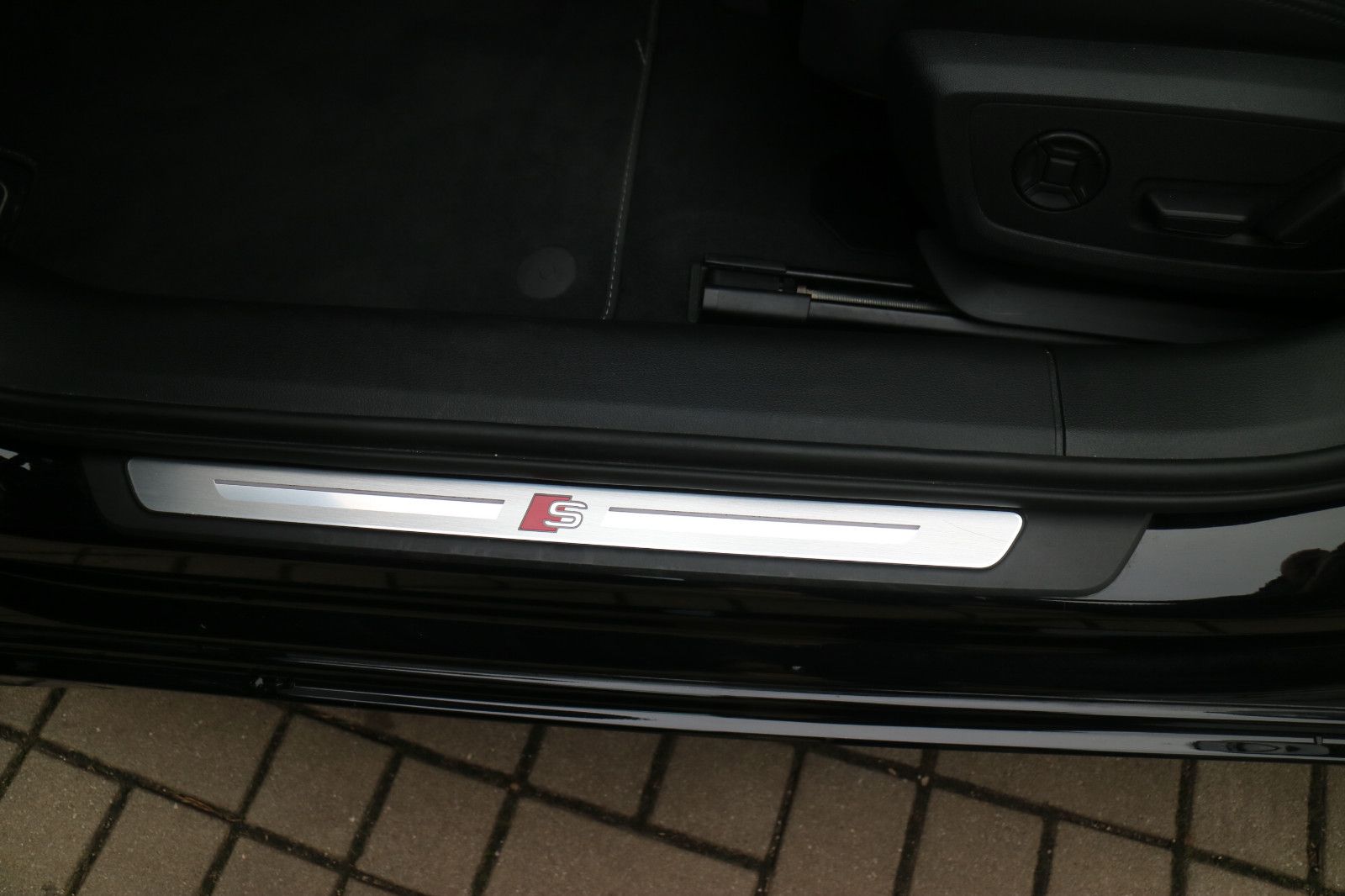 Audi A6 Avant 45 TFSI quattro S line-Pano-AHK-ACC