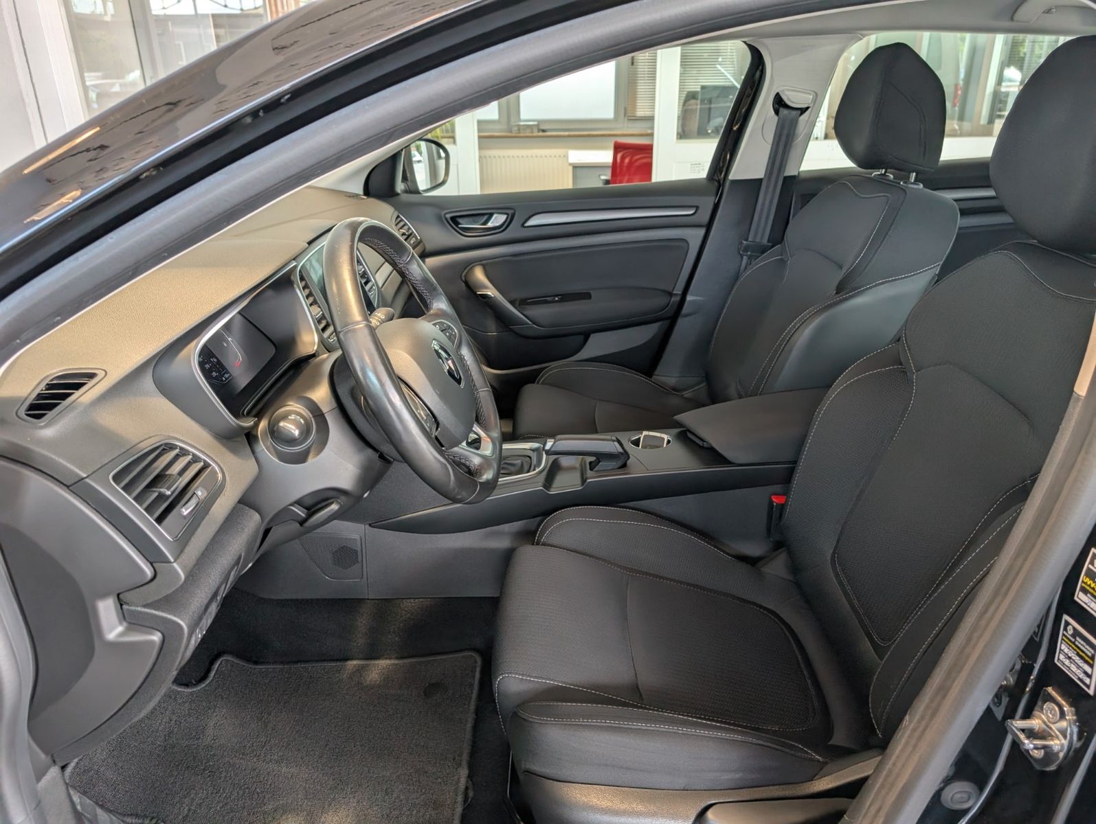 Renault Megane Grandtour - Samsaru's Car Outlet