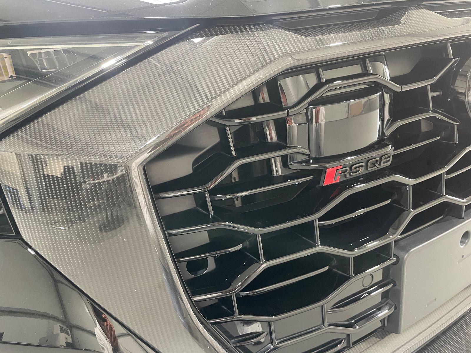 Audi RSQ8/Keramik/Carbon/Pano/RS-Dynm-Pkt/APR-720PS