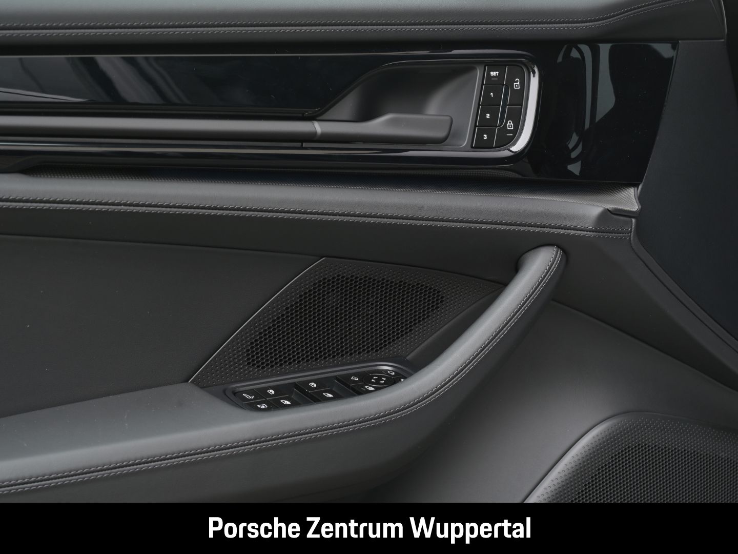 Porsche Panamera 4S E-Hybrid BOSE Sportabgasanlage LED